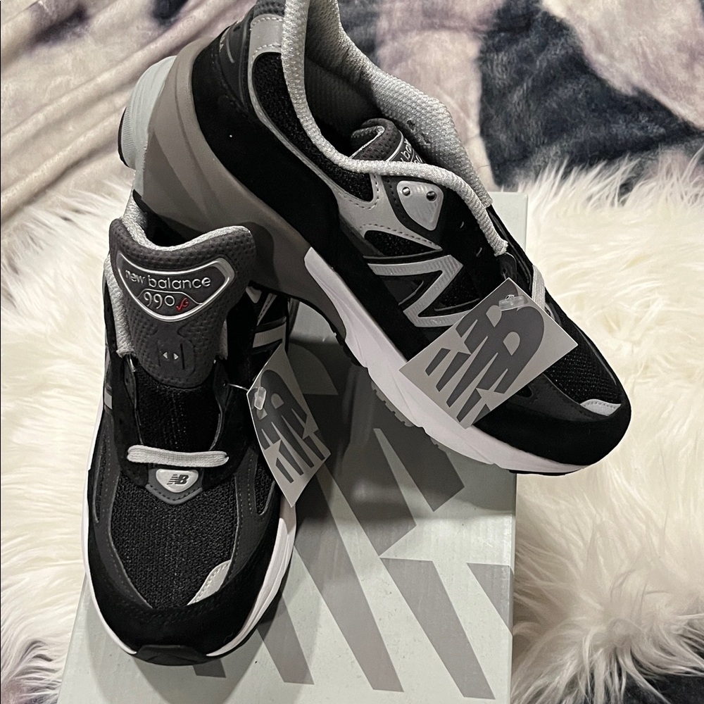 New Balance 990 V6 Black Athletic/Running Shoes W 8B Brand Brand New Made in USA - Picture 2 of 5